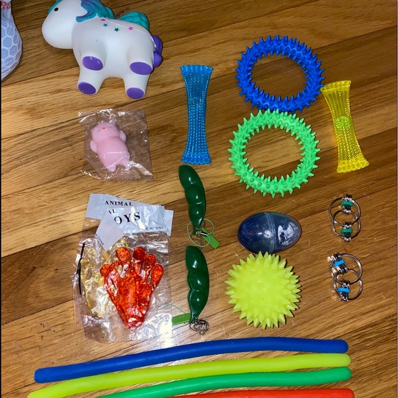 Sensory toy assortment - Picture 2 of 3
